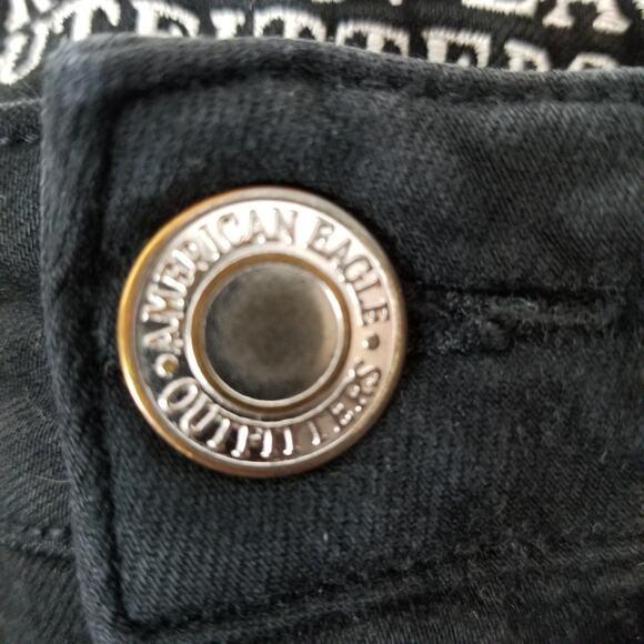 American Eagle Outfitters Women's Midi Shorts Black Size 2 - Picture 5 of 7